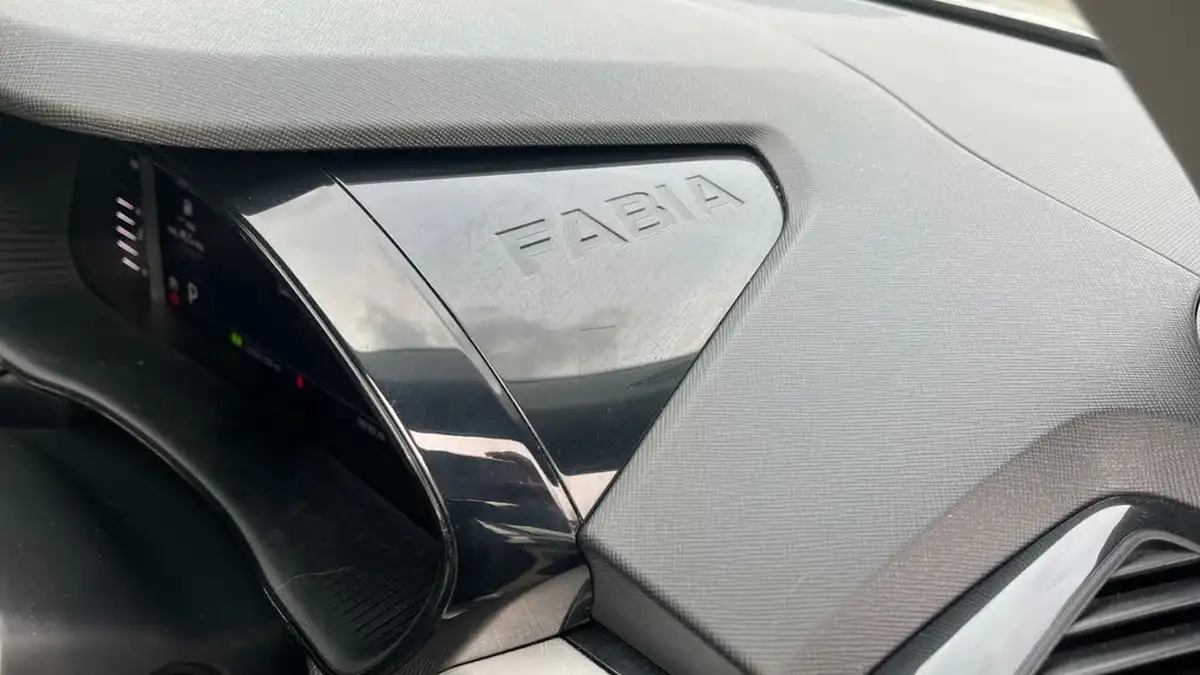2022-skoda-fabia-10-tsi-colour-edition-109ps-dsg-big-66