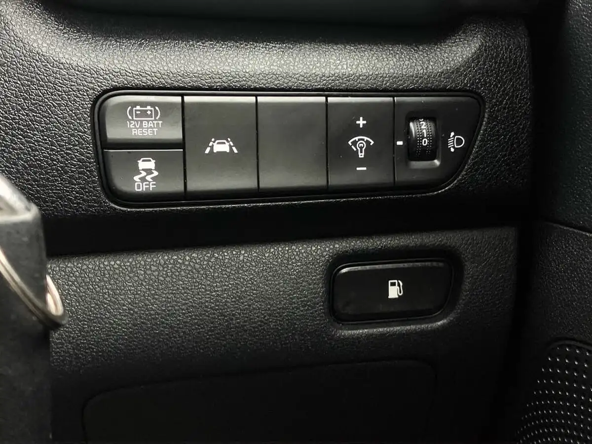 2022-kia-niro-16-gdi-2-139bhp-156kwh-big-26