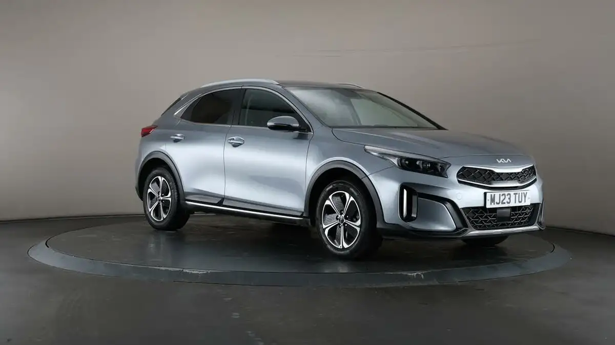 2023-kia-xceed-16-gdi-3-big-46