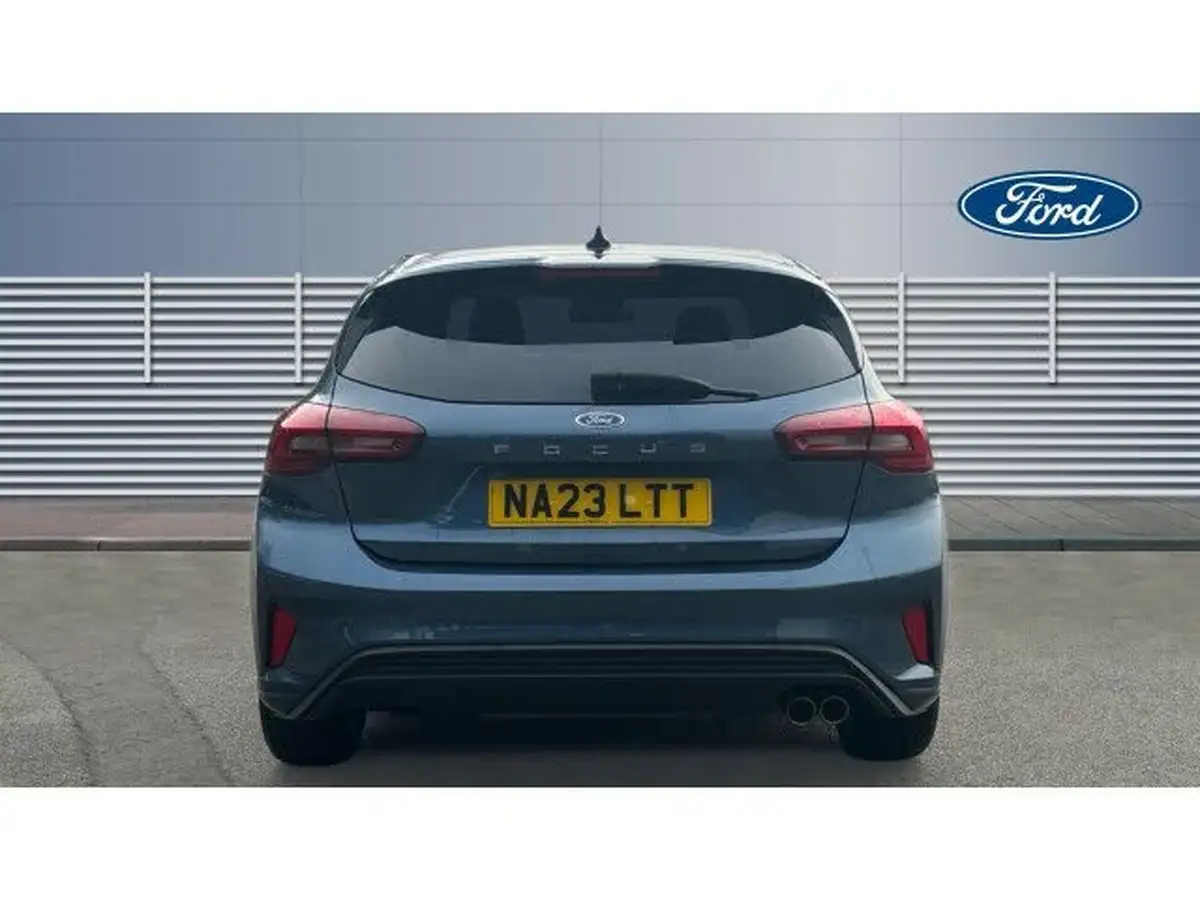 2023-ford-focus-10t-st-line-125ps-hatchback-big-5