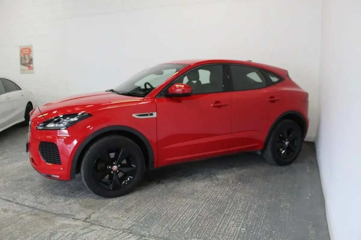 2019-jaguar-e-pace-20-i4d-r-dynamic-s-180ps-awd-auto-big-3