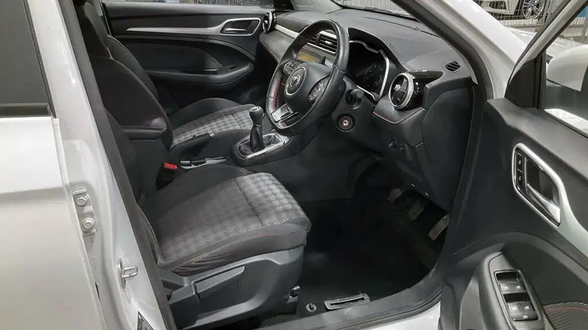 2021-mg-zs-suv-15-vti-tech-excite-big-6