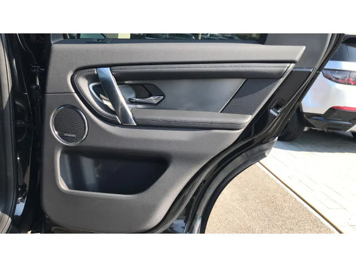 2024-land-rover-discovery-sport-20-d200-dynamic-se-big-29