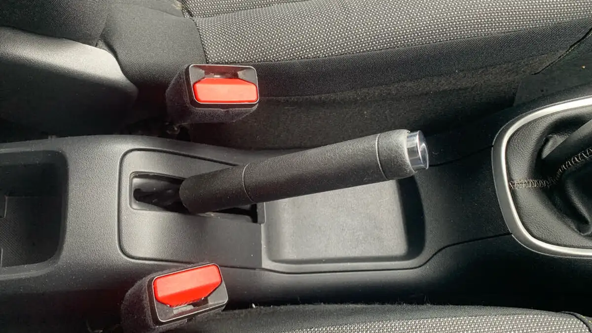 2017-citroen-c3-12-puretech-flair-82ps-big-20