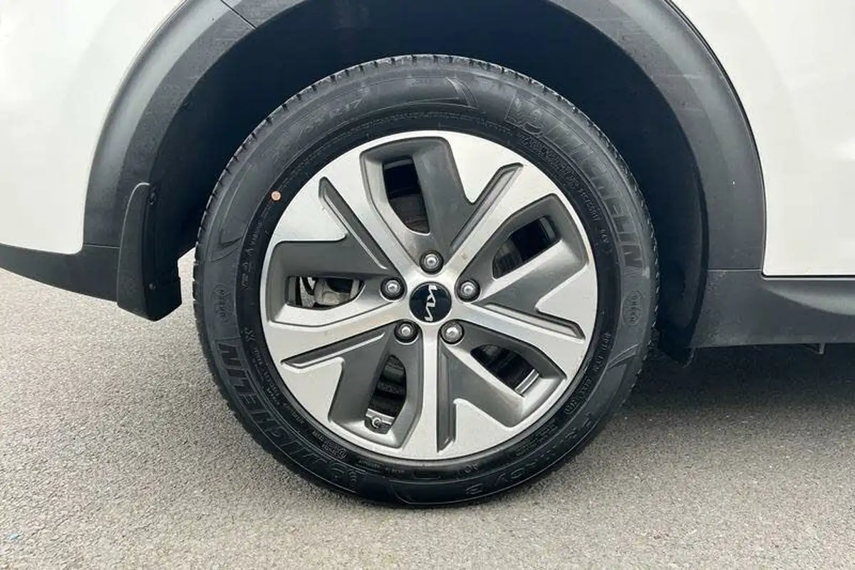 2022-kia-e-niro-ev-2-134bhp-39-big-7