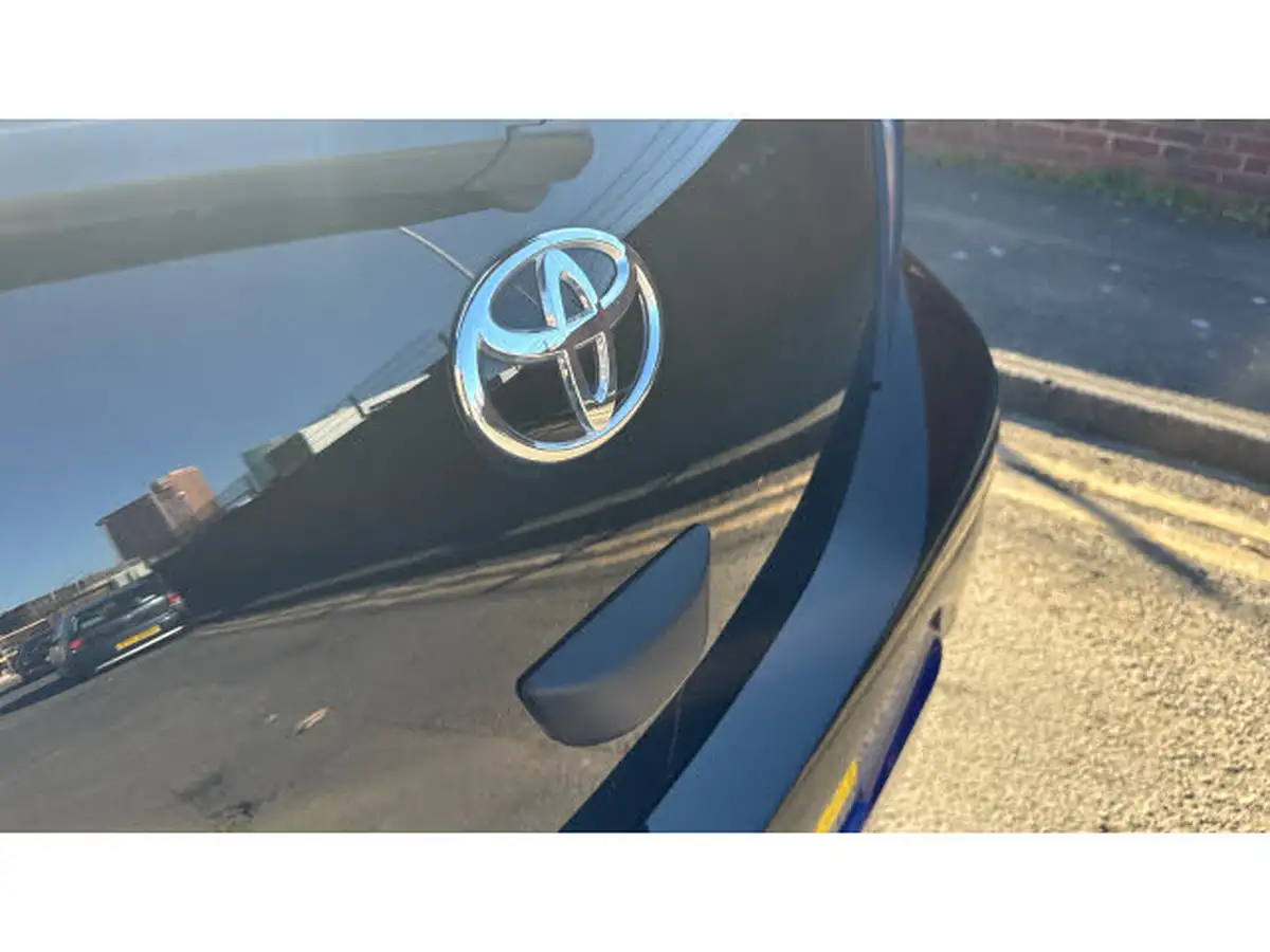 2023-toyota-aygo-x-10-vvt-i-edge-big-41