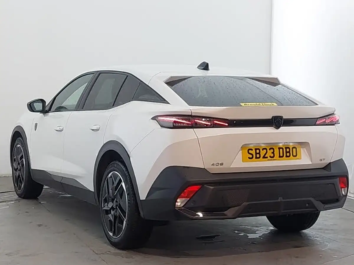 2023-peugeot-408-12-puretech-gt-130ps-ss-eat8-big-1