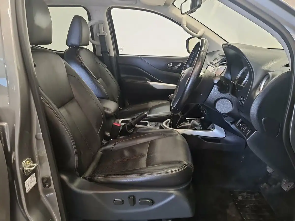2019-nissan-navara-23dci-tt-tekna-8-navileather-big-28