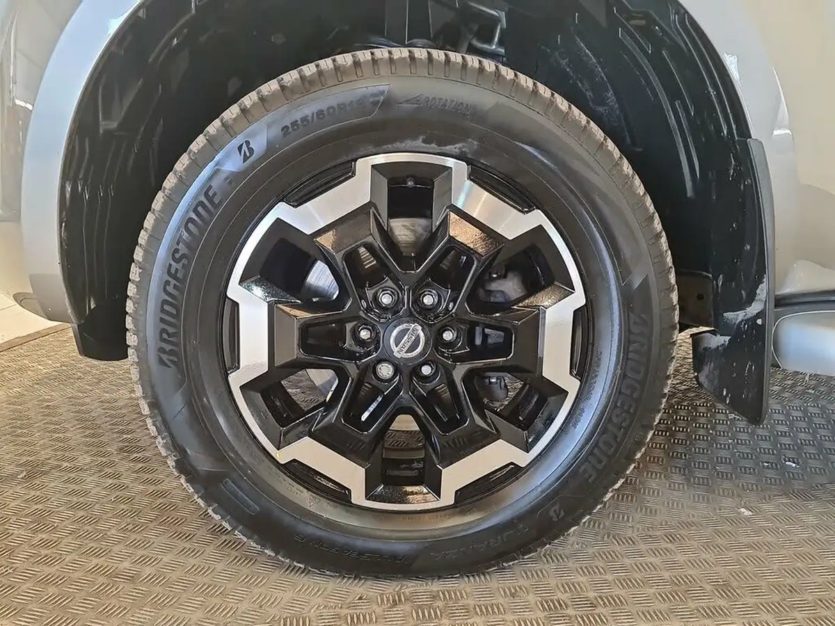 2019-nissan-navara-23dci-tt-tekna-8-navileather-big-5