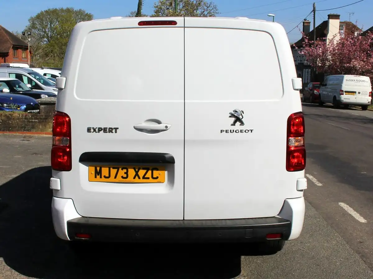 2023-peugeot-expert-15-bluehdi-asphalt-premium-long-1000-big-4