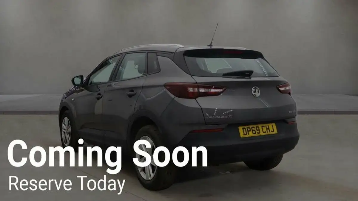 2020-vauxhall-grandland-x-15td-se-big-4