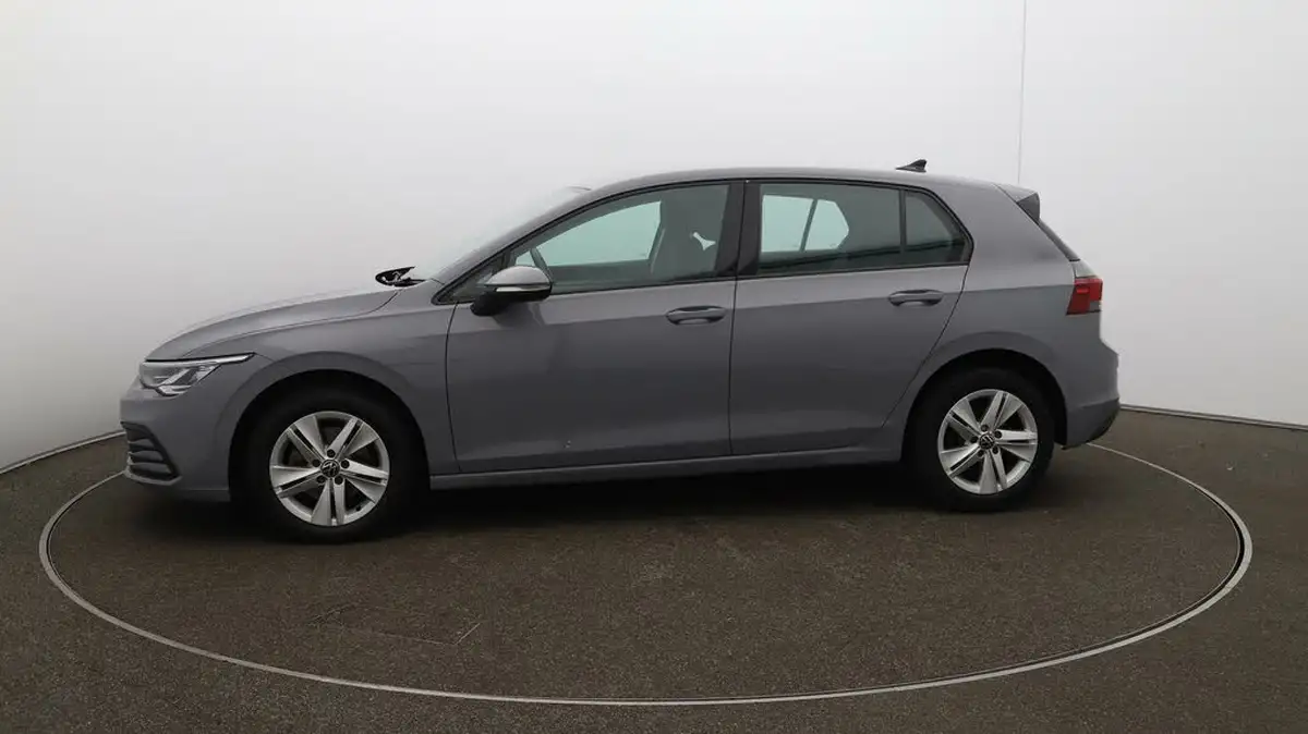 2022-volkswagen-golf-20tdi-life-hatchback-big-4
