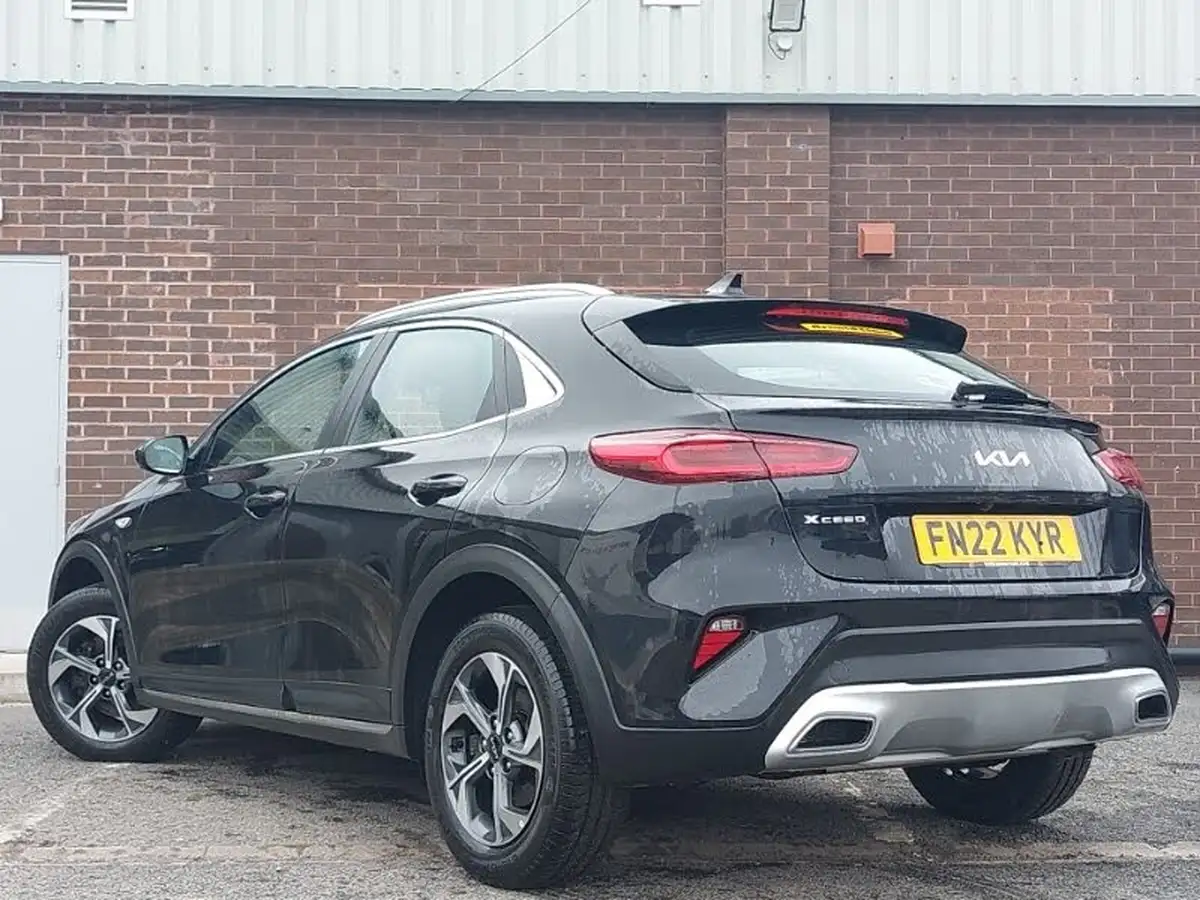 2022-kia-xceed-10-t-gdi-2-big-1