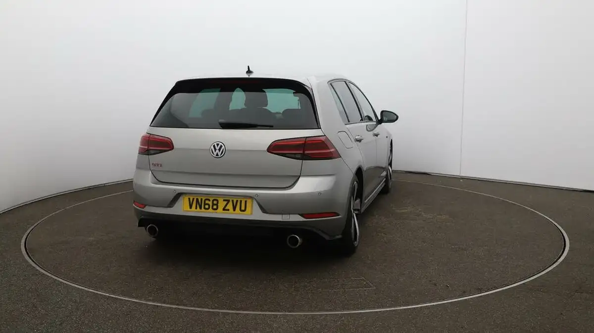 2018-volkswagen-golf-20-tsi-gti-performance-5d-dsg-big-48