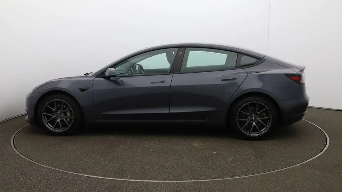 2021-tesla-model-3-e-long-range-4x4-big-55
