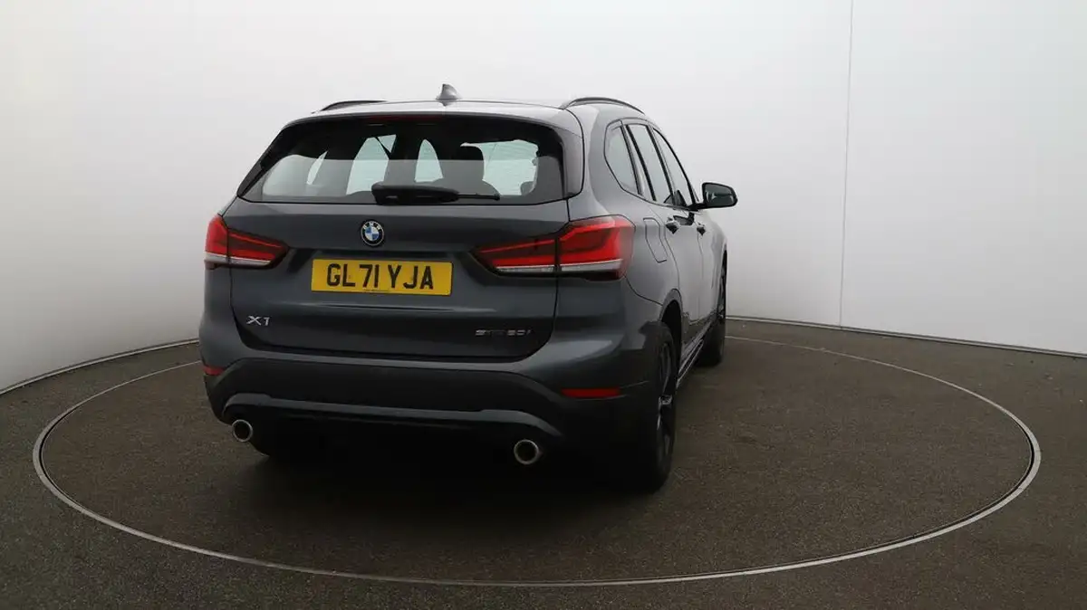 2021-bmw-x1-20-sdrive20i-sport-big-48