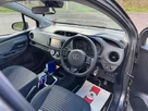 2017-toyota-yaris-15-vvt-i-icon-navi-small-18