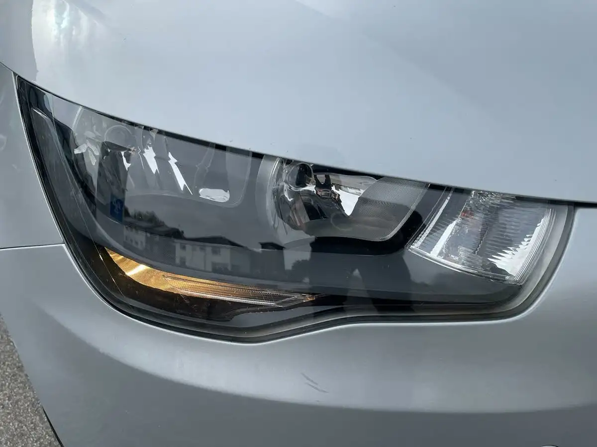 2013-audi-a1-14-tfsi-122ps-sportback-5d-1390cc-s-tronic-big-38