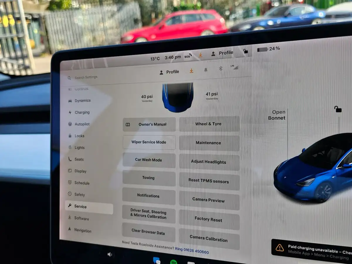 2020-tesla-model-3-e-performance-big-19