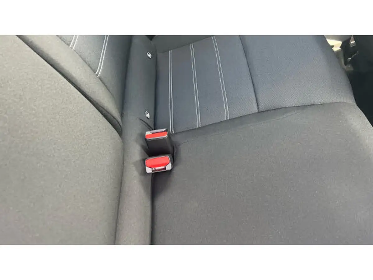 2022-dacia-sandero-stepway-10-tce-essential-90bhp-big-16