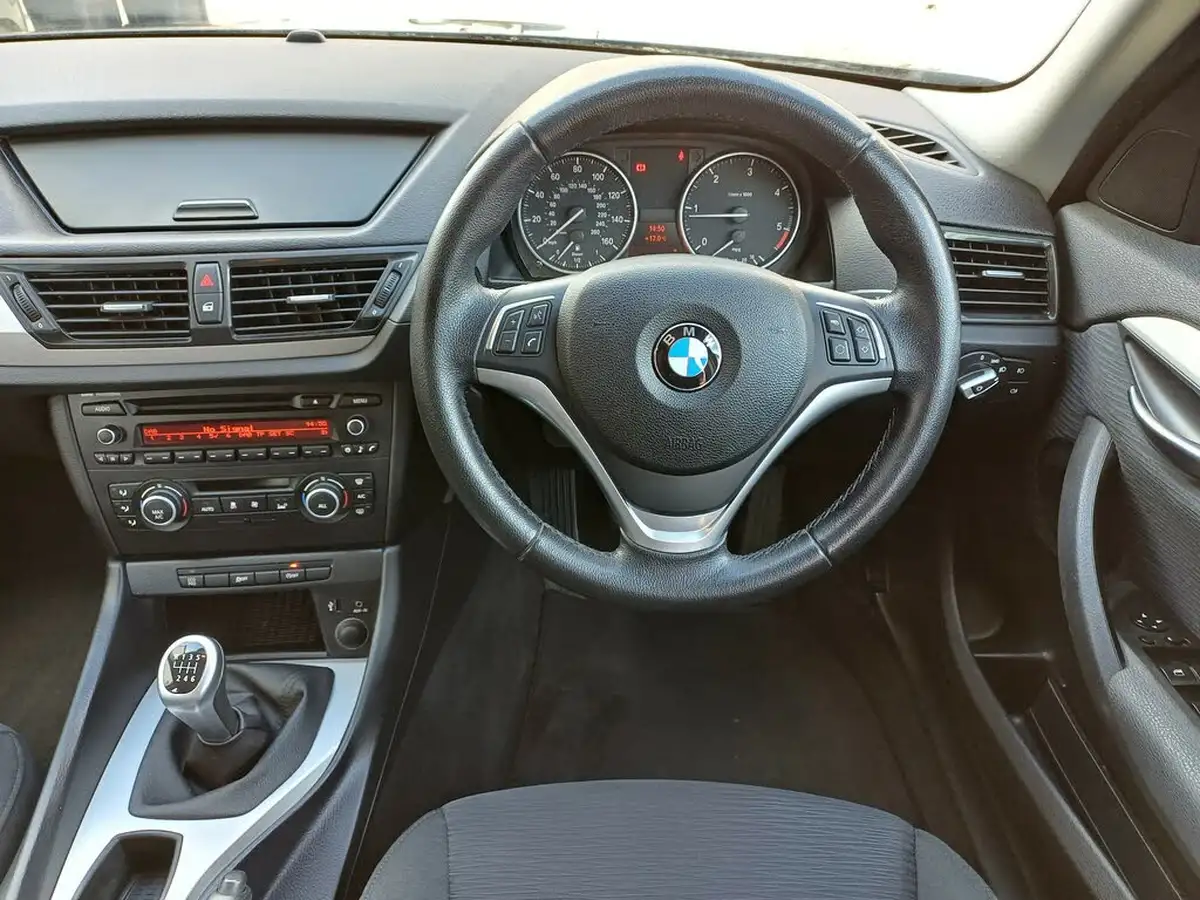 2013-bmw-x1-20td-sdrive18d-se-big-16