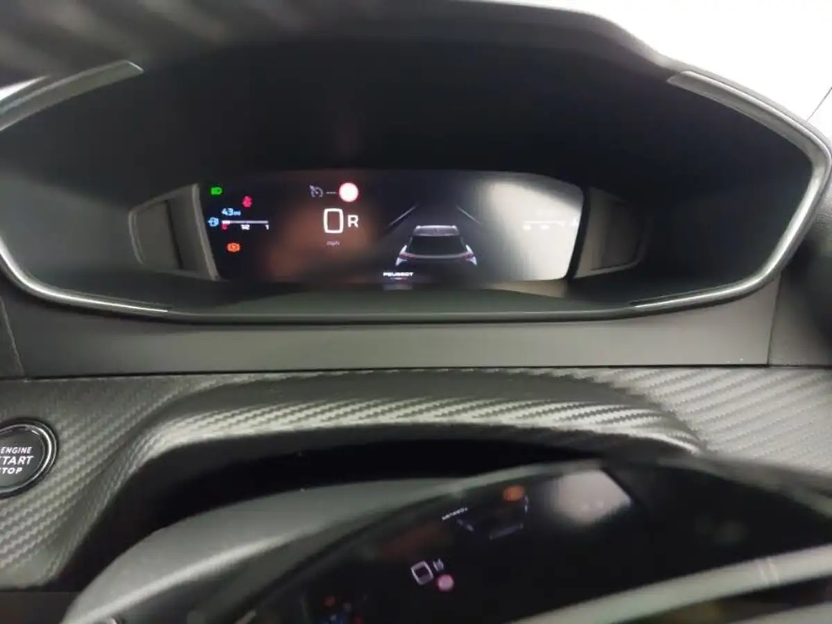 2024-peugeot-2008-suv-12-puretech-allure-130ps-eat8-big-15