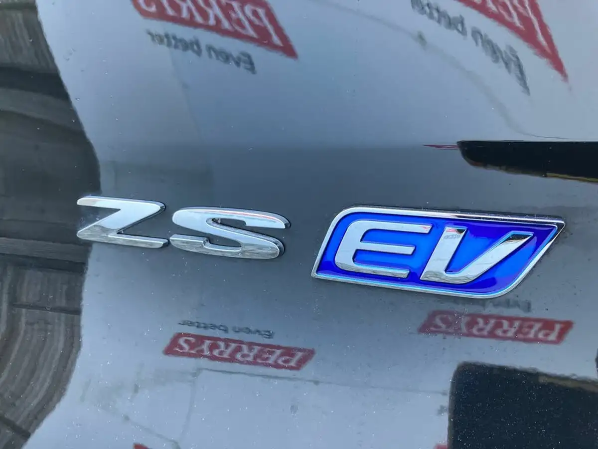 2023-mg-zs-suv-e-trophy-connect-ev-176ps-big-25
