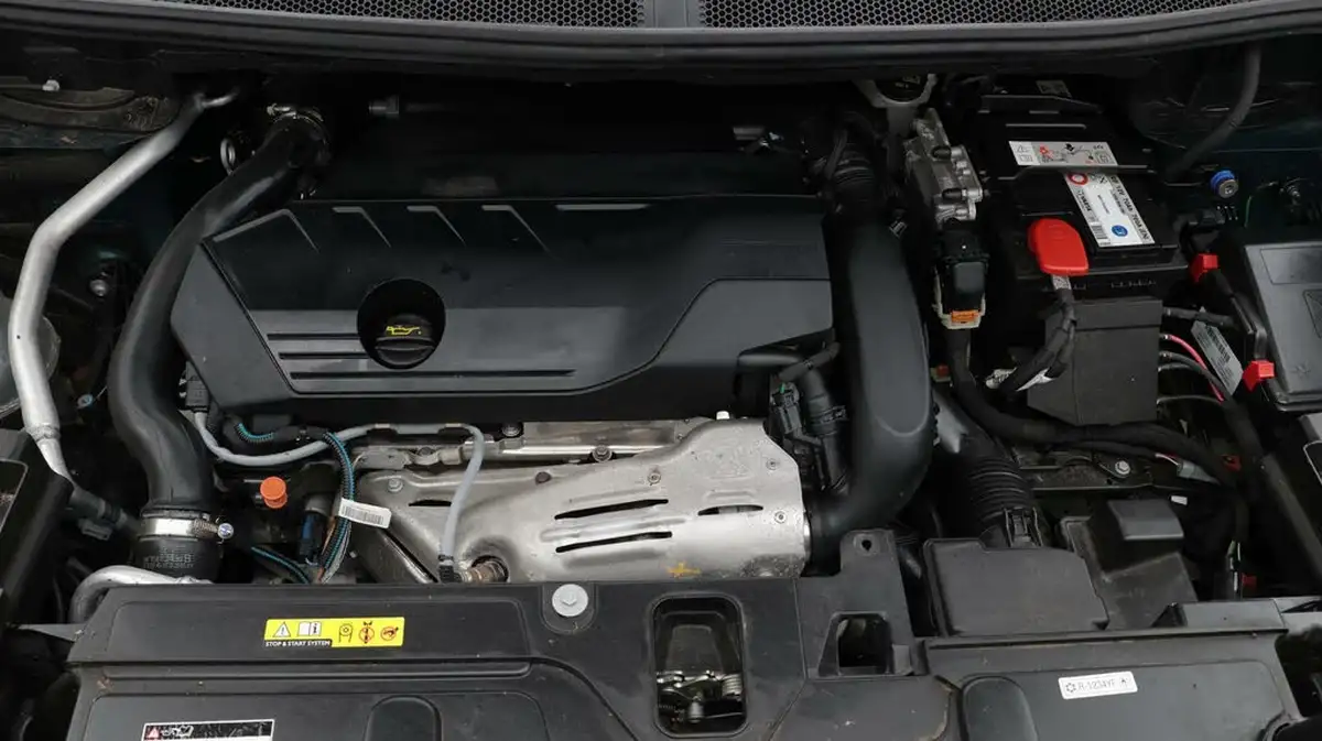 2020-peugeot-5008-suv-16-puretech-gt-line-premium-big-19