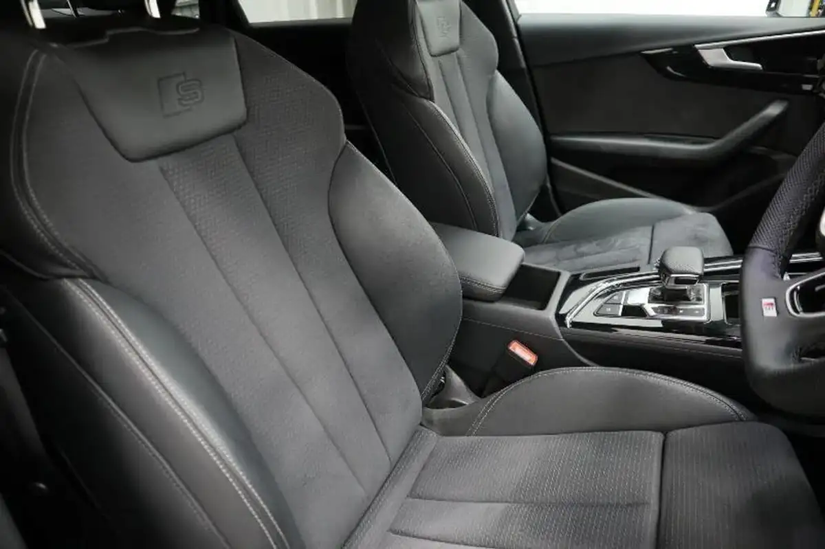 2024-audi-a4-20-40-tfsi-black-edition-big-22