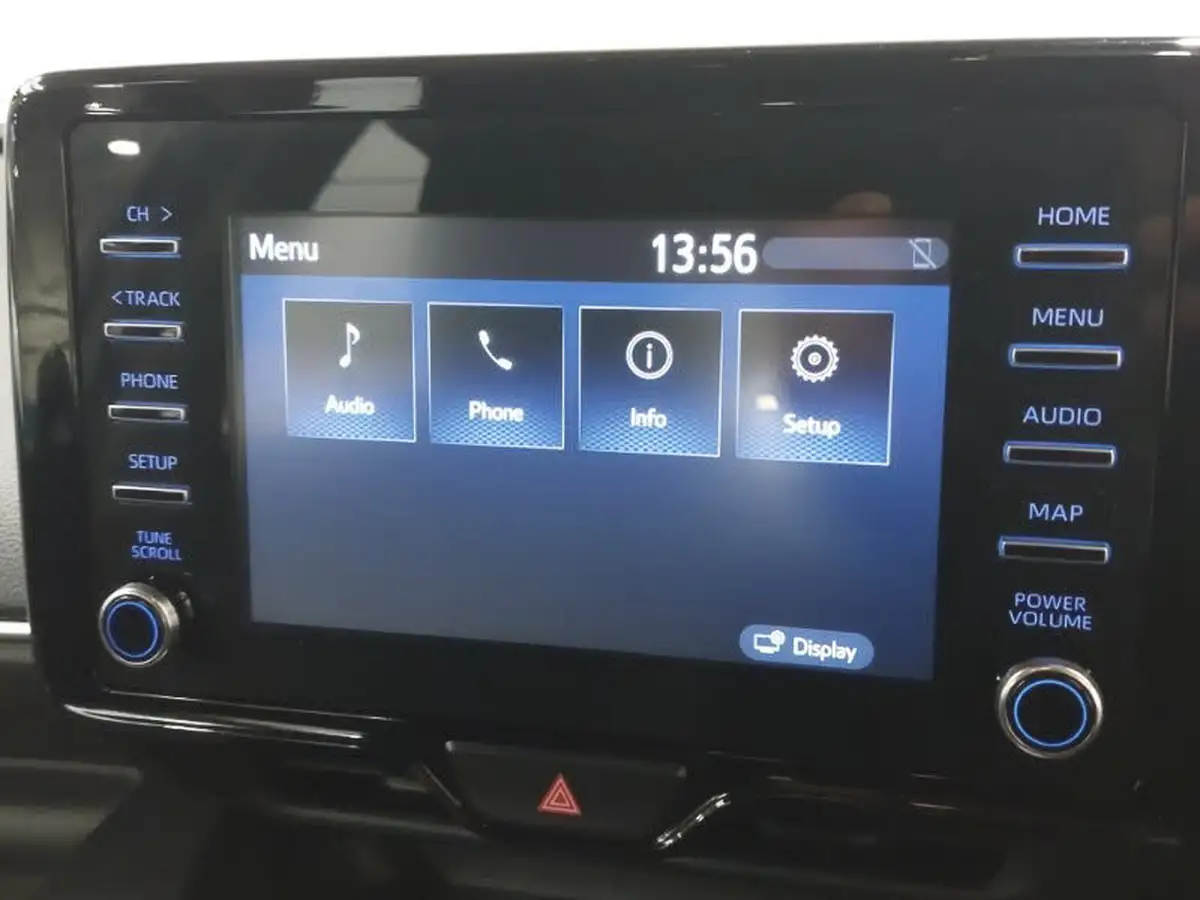 2022-mazda-mazda2-15-pure-big-6