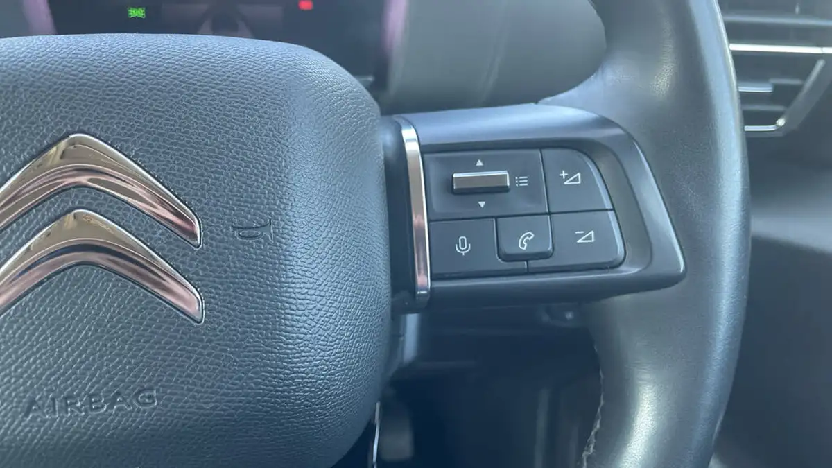 2021-citroen-c4-e-shine-plus-big-23