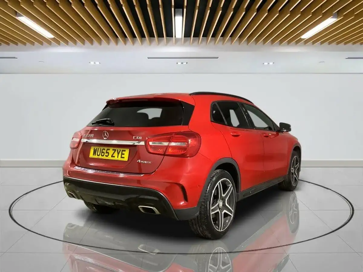2015-mercedes-benz-gla-class-21cdi-amg-line-168bhp-premium-plus-4matic-big-7