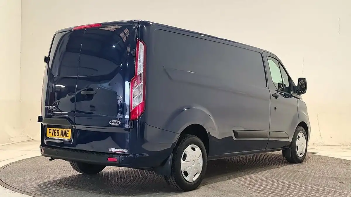 2020-ford-transit-custom-20tdci-340-l2h1-trend-130pseu6dt-panel-van-big-22