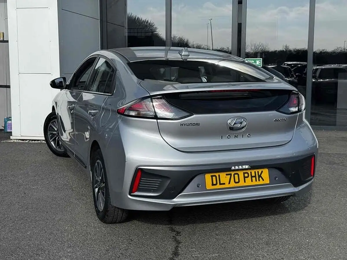 2020-hyundai-kona-e-premium-136ps-39kwh-big-8