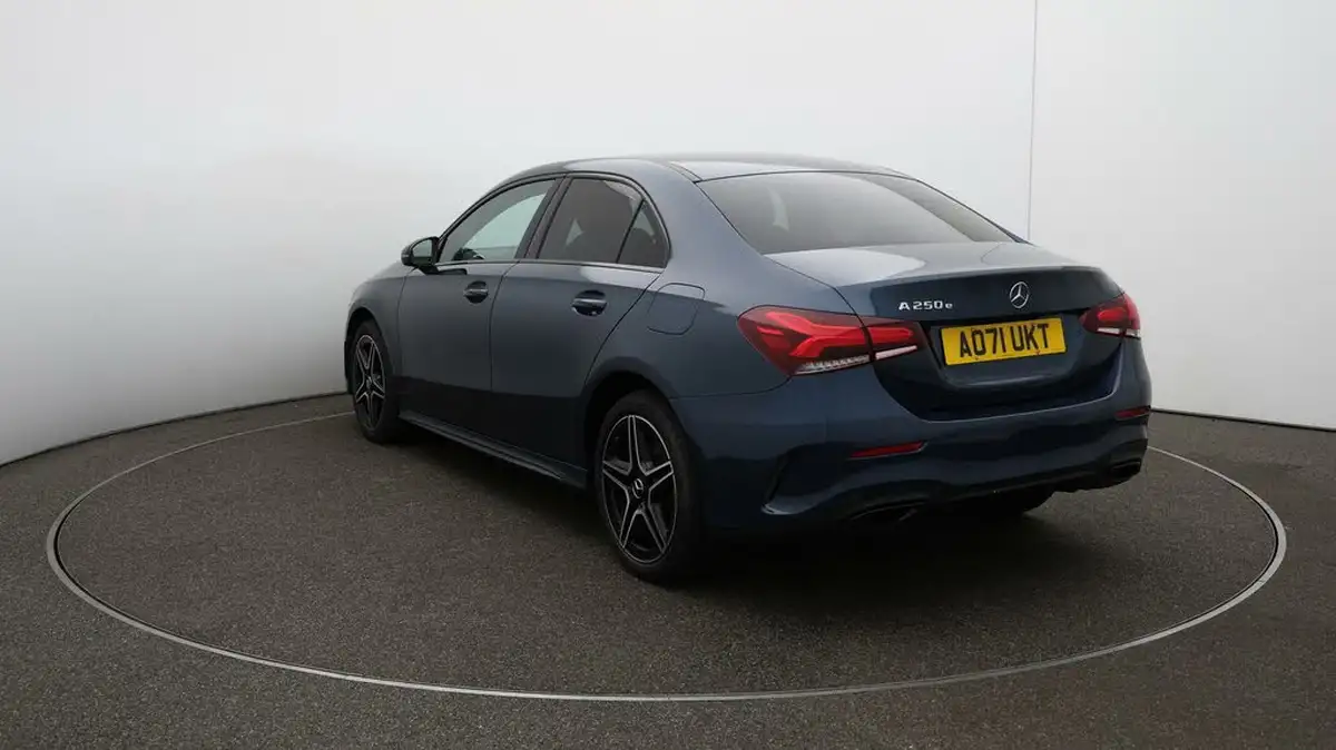 2021-mercedes-benz-a-class-13-a250e-amg-line-edition-saloon-4d-big-51