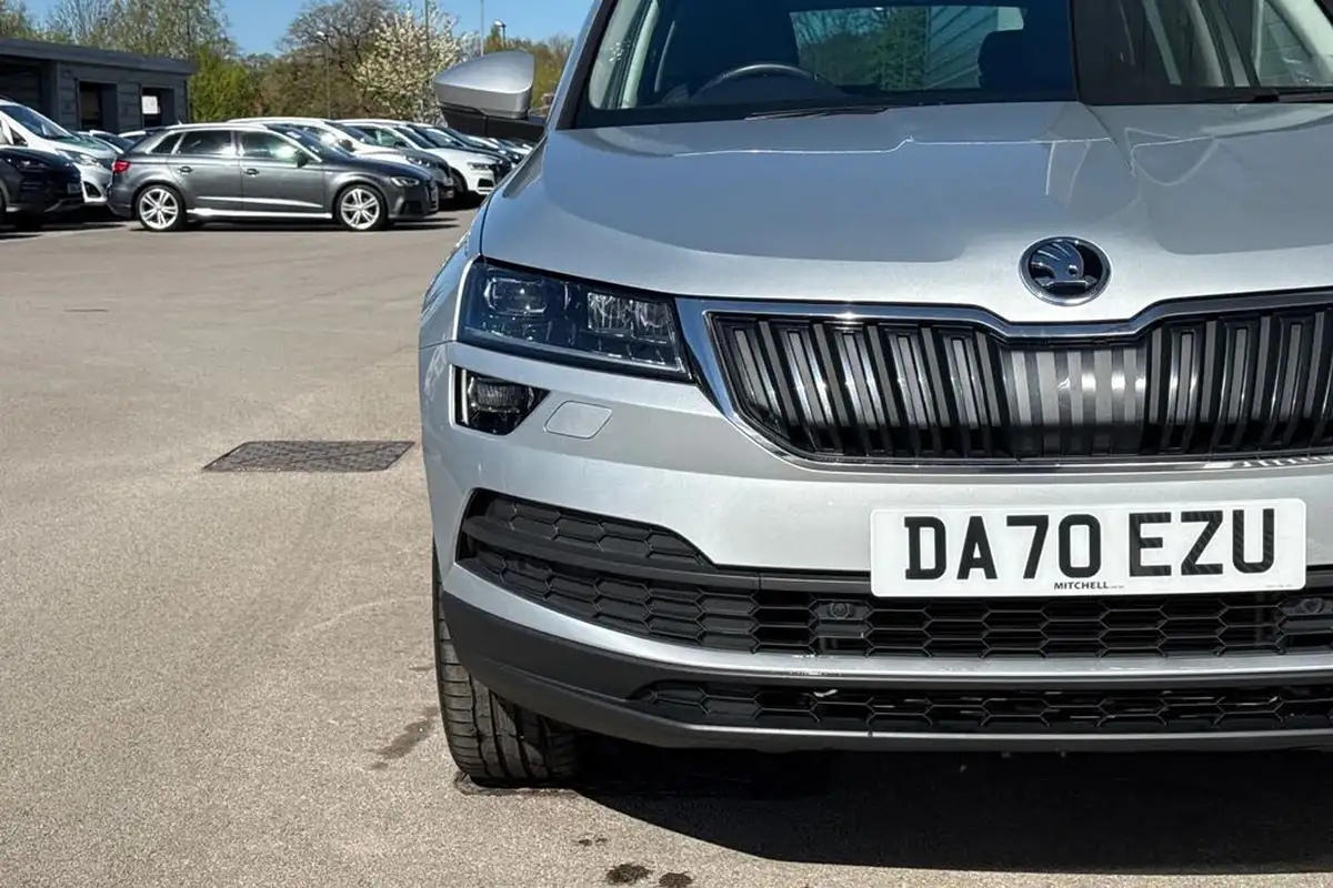 2020-skoda-karoq-20tdi-se-l-150ps-4x4-dsg-big-24