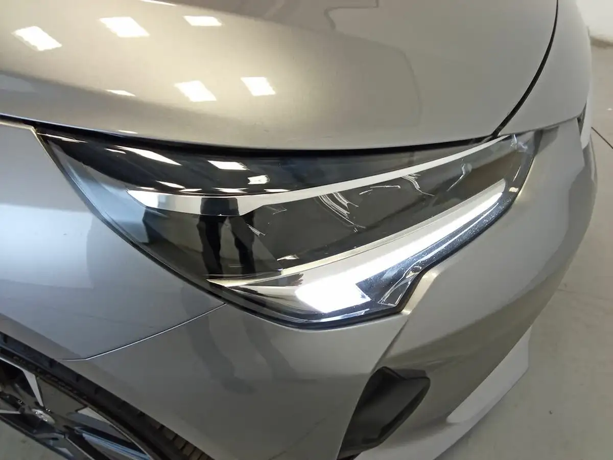 2021-vauxhall-corsa-e-sri-nav-premium-74kw-big-24