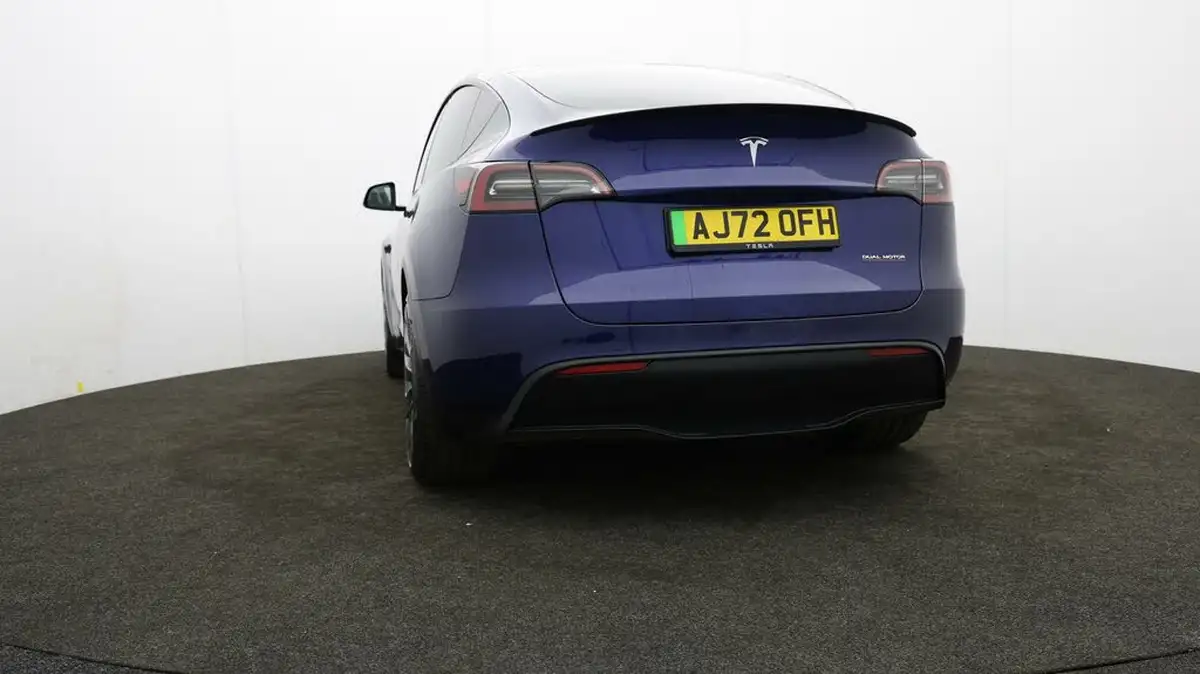 2022-tesla-model-y-e-performance-big-75