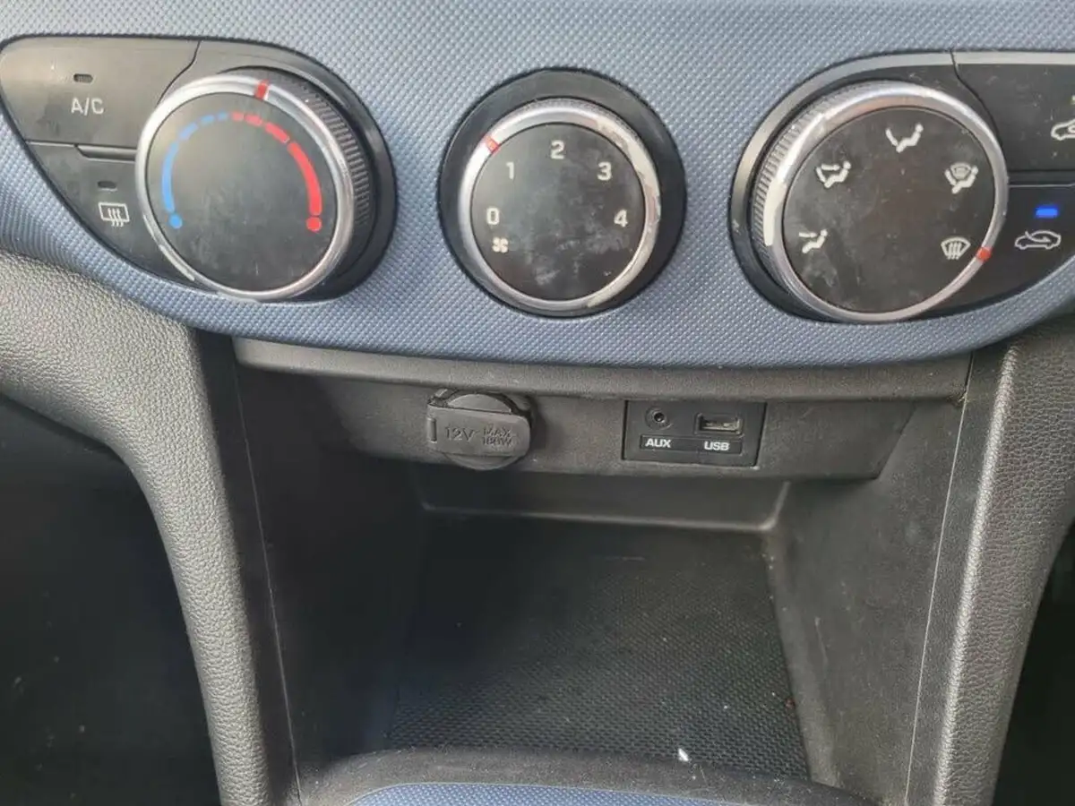 2015-hyundai-i10-10-se-big-4