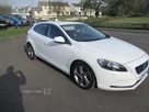 2016-volvo-v40-20td-d4-se-lux-small-0