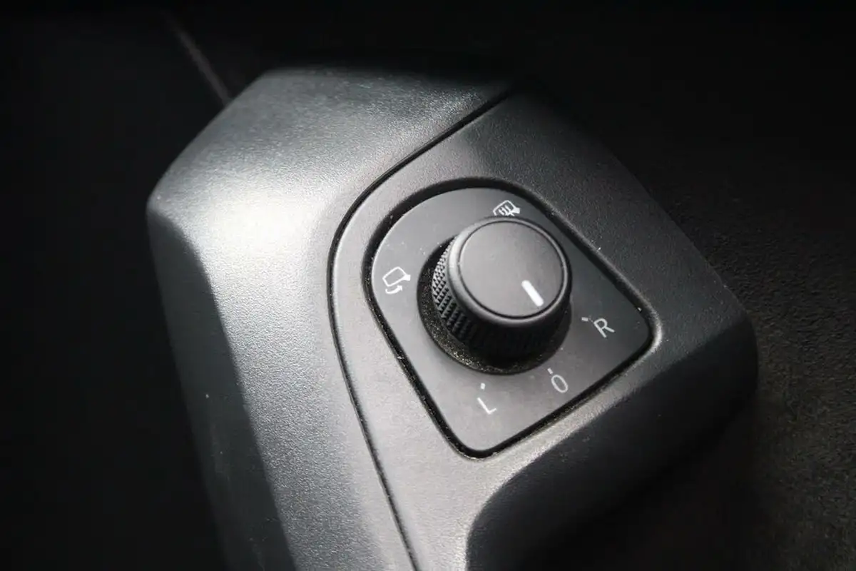 2019-seat-cupra-ateca-20-tsi-comfort-sound-pack-big-43