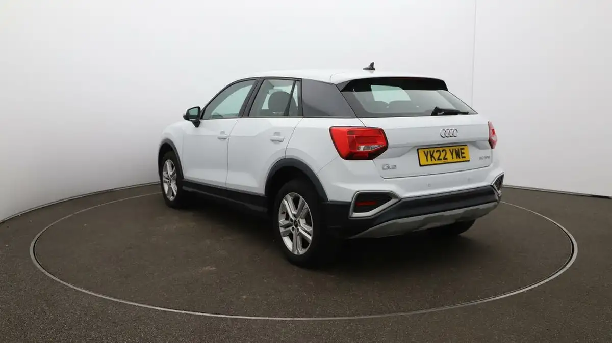 2022-audi-q2-10-30-tfsi-sport-big-53