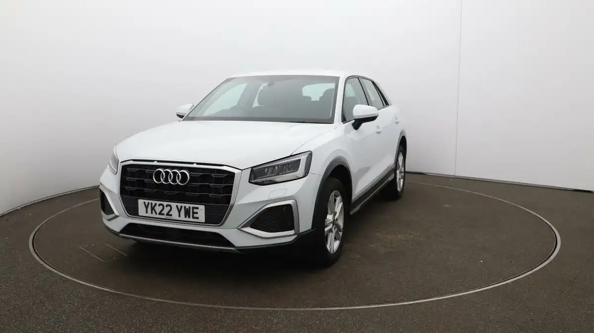2022-audi-q2-10-30-tfsi-sport-big-29