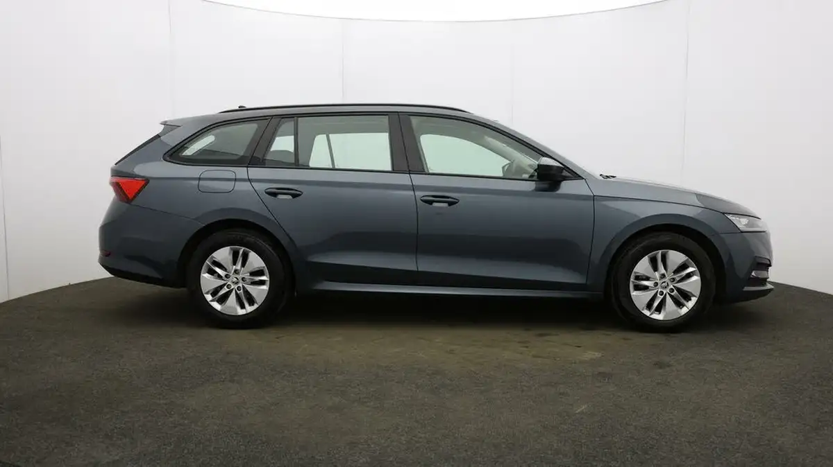 2021-skoda-octavia-15-tsi-se-estate-big-7