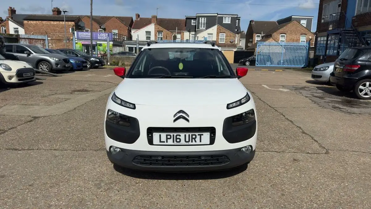 2016-citroen-c4-cactus-12-puretech-feel-82ps-ss-etg-big-0