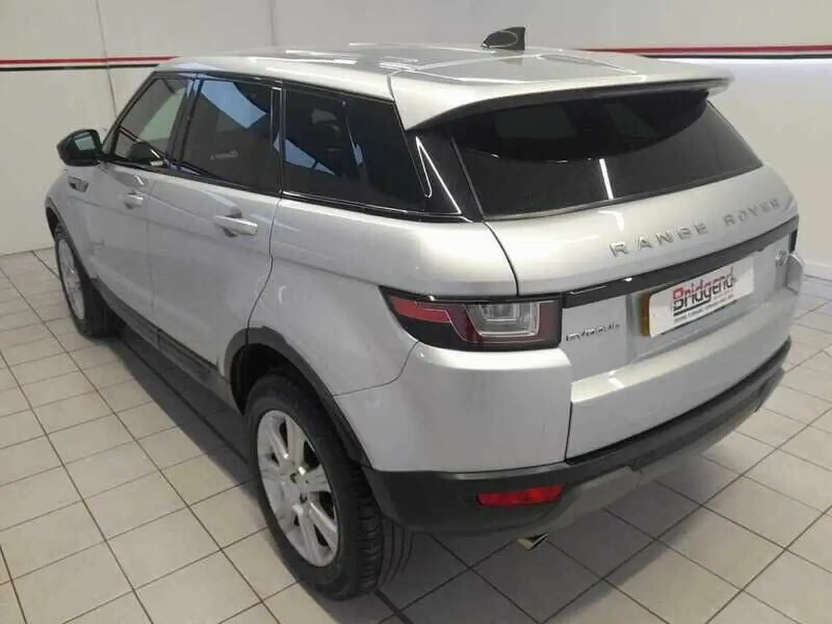 2018-land-rover-range-rover-evoque-20td4-se-tech-hatchback-5d-auto-big-3