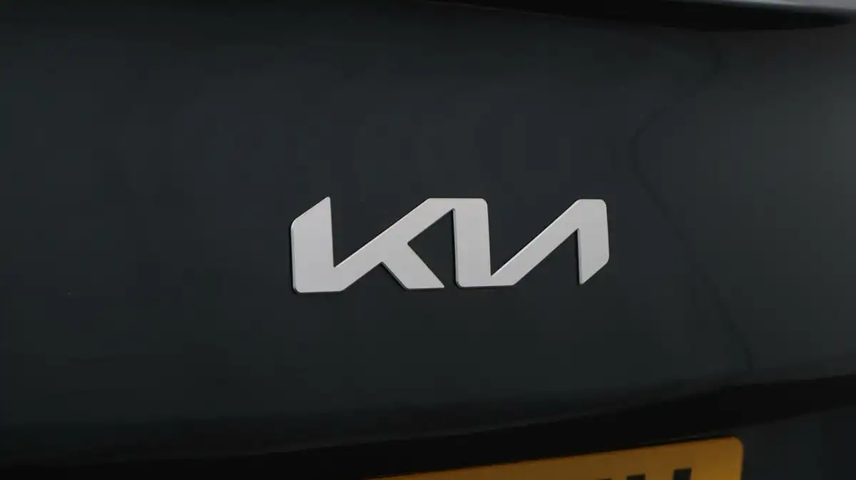 2023-kia-xceed-15-t-gdi-gt-line-158bhp-big-21