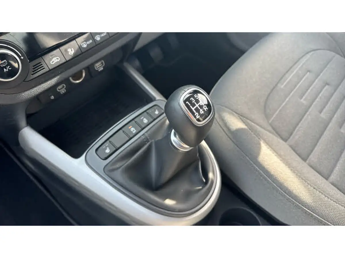 2025-hyundai-i10-10-premium-63ps-big-12