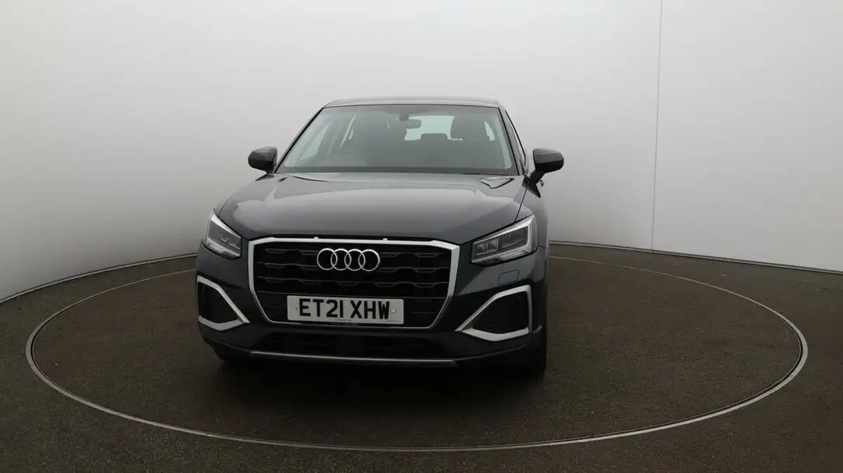 2021-audi-q2-10-30-tfsi-sport-big-29