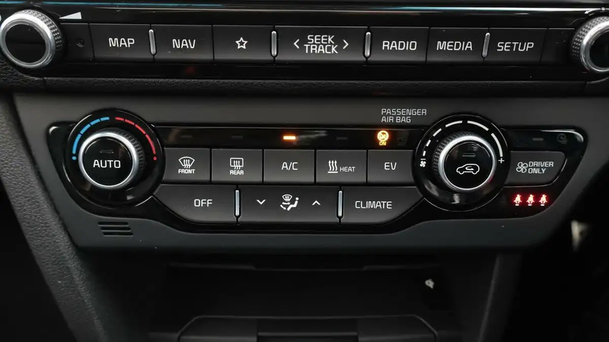 2021-kia-e-niro-ev-4-big-12